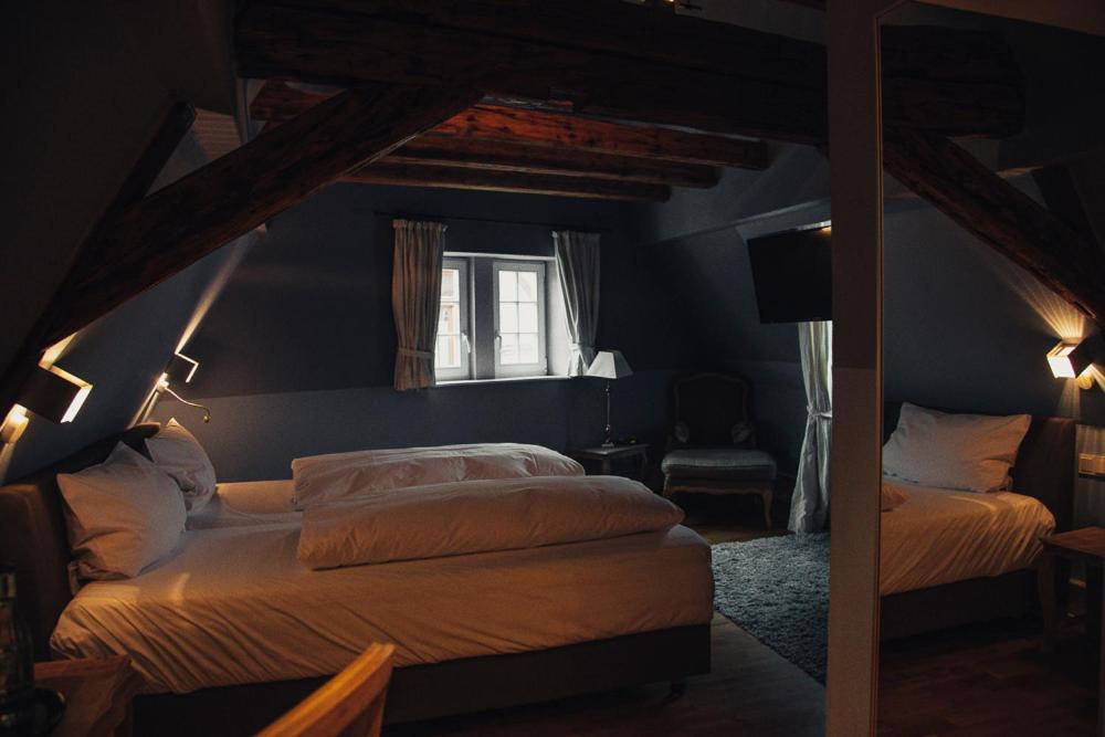 Weinhotel Eltvinum Eltville am Rhein Buitenkant foto