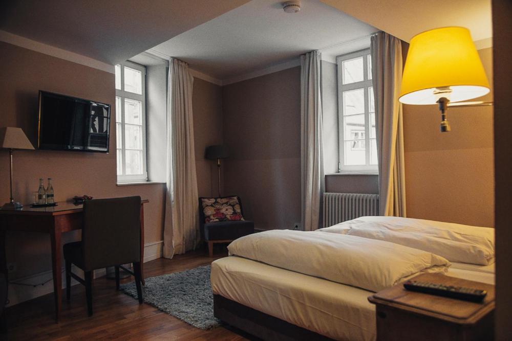 Weinhotel Eltvinum Eltville am Rhein Buitenkant foto
