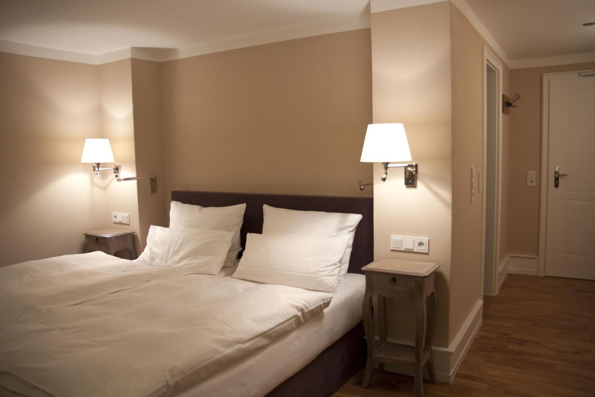 Weinhotel Eltvinum Eltville am Rhein Buitenkant foto