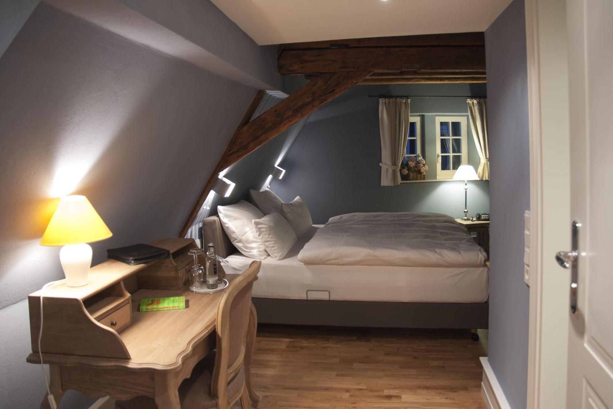 Weinhotel Eltvinum Eltville am Rhein Buitenkant foto